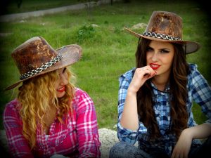 person-people-portrait-hat-clothing-girls-732035-pxhere-com-1541635575990-300x225.jpg