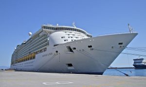 cruise-ship-535814-300x179.jpg