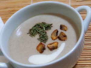 mushroom-soup-2853285_1920-300x225.jpg
