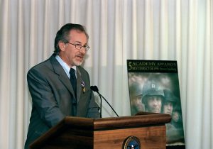 steven-spielberg-84788-300x210.jpg