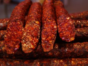 barbecue-beef-bratwurst-262891-300x225.jpg