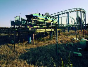End_of_the_Line_at_Six_Flags_New_Orleans-300x228.jpg