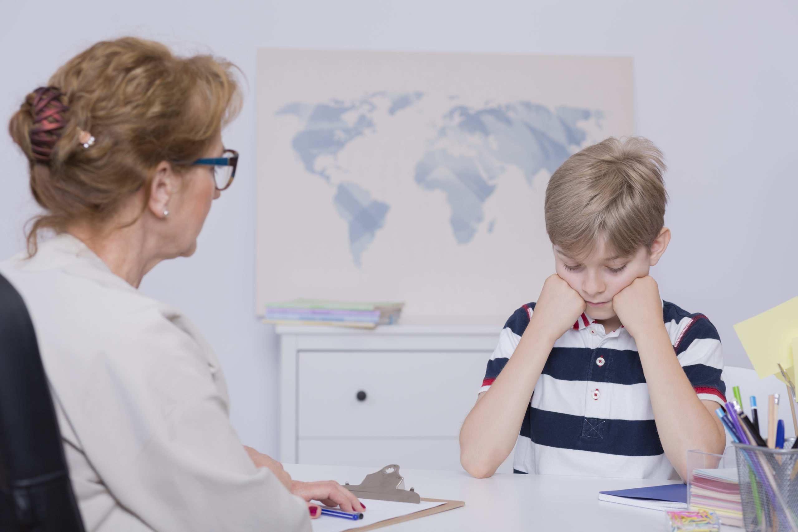 Женщина юрист. Inappropriate teacher. Teach head. Head teacher or principal. Principal's office.